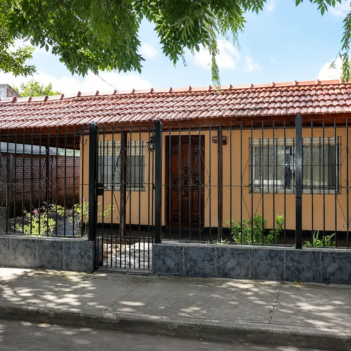 Quinta Los Alerces — amplia propiedad con jardín privado en San Vicente, hasta 5 personas